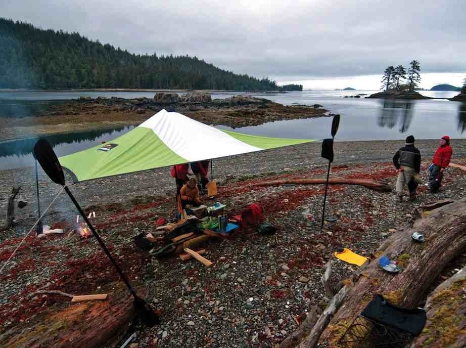 Tarp Setup Technique For Kayak Trips Paddling Magazine