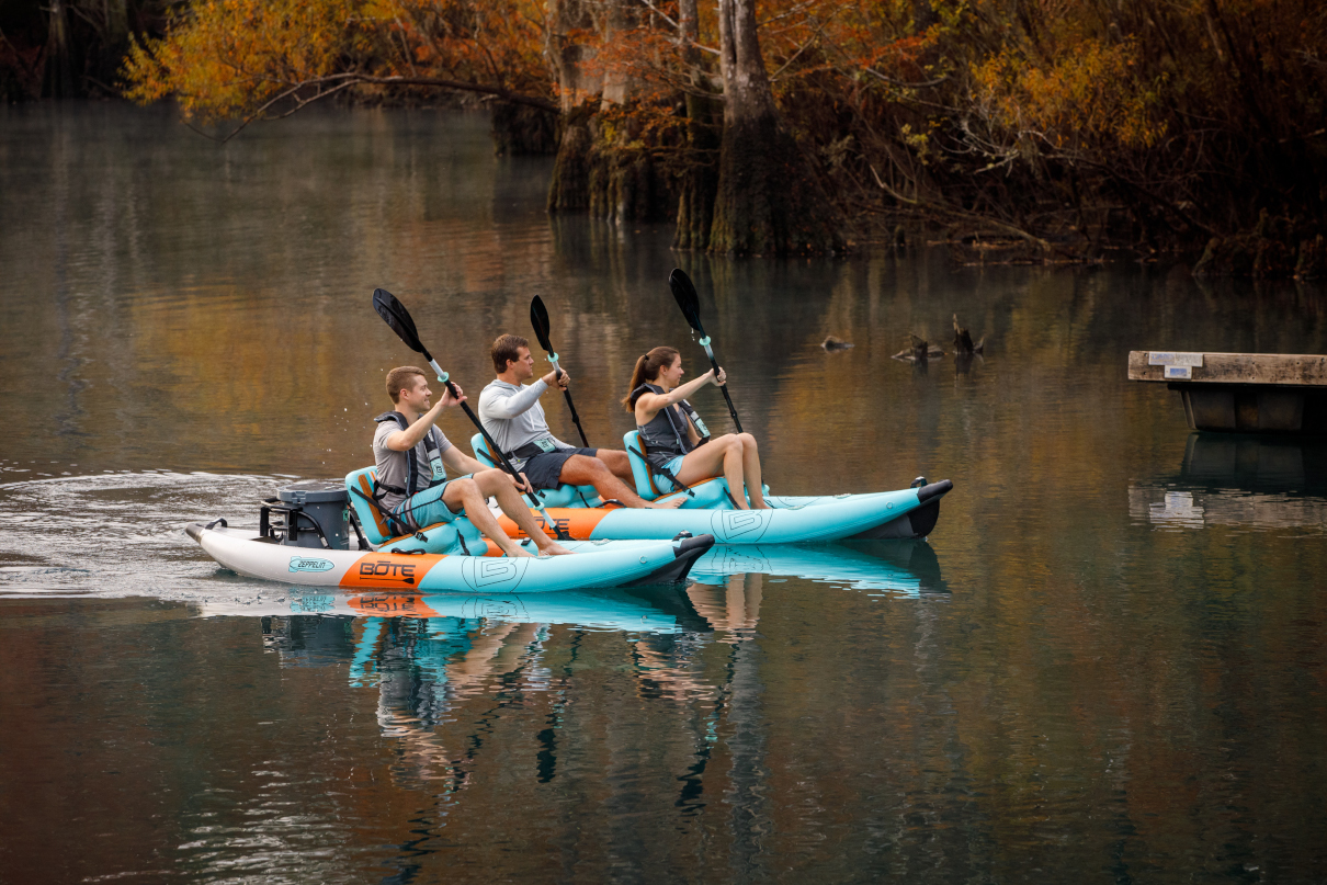 thumbnail image 2 of GYMAX 6FT Stand Up Paddle Board - Lightweight Surfboard With Removable Fins & Safety Leash 2 of 14