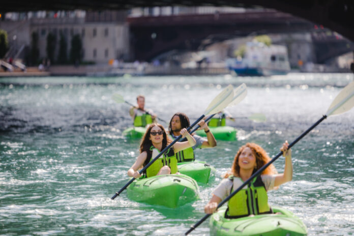 Group kayaking on the Chicago River